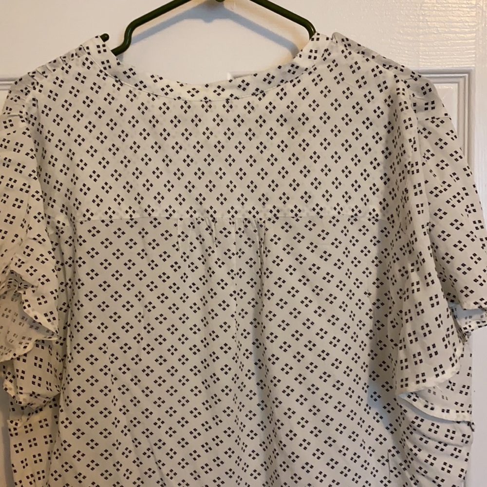 Gap Top - Picture 4 of 4